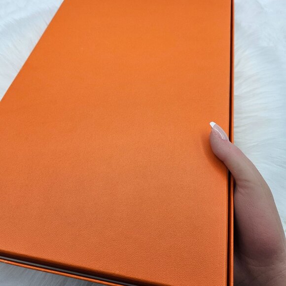 Authentic Hermès Gift Box (Empty) - Picture 3 of 7